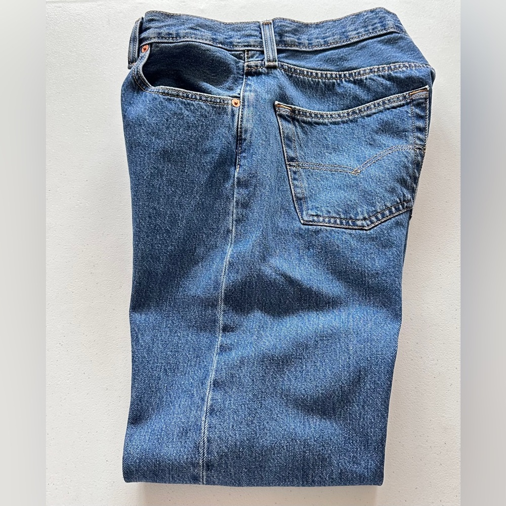 Levi’s 501 men’s jeans button fly medium washed size W32-L30 - Picture 4 of 13